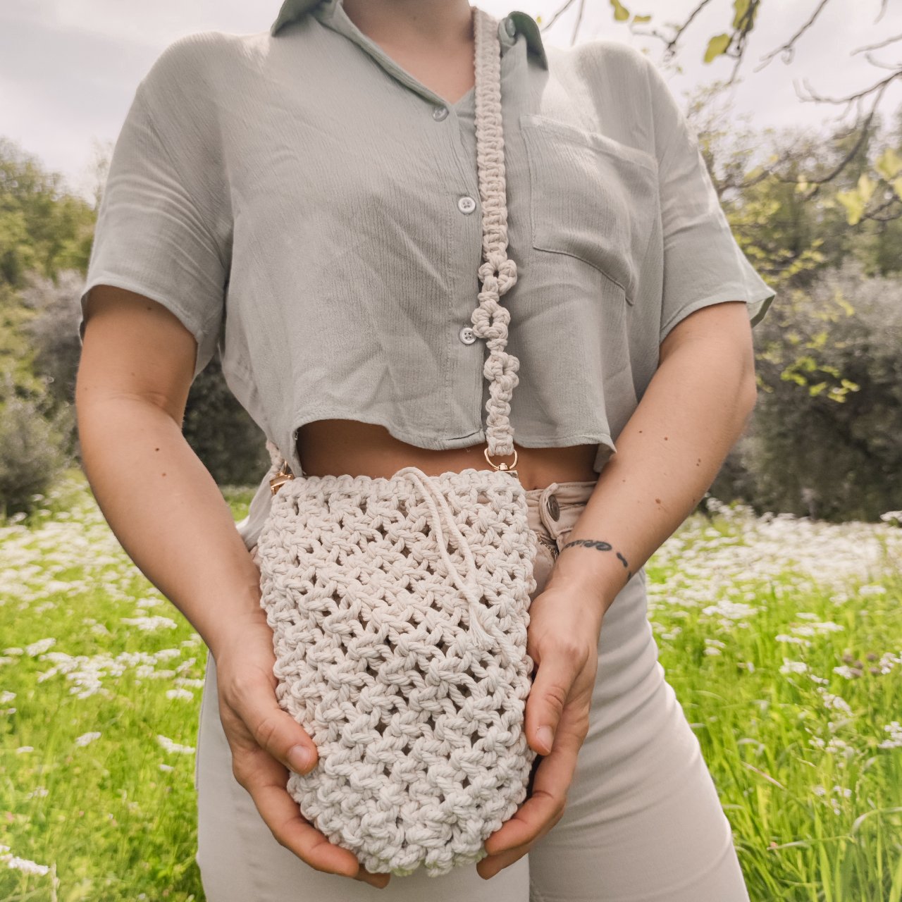 Tracolla in Macramè Bianco